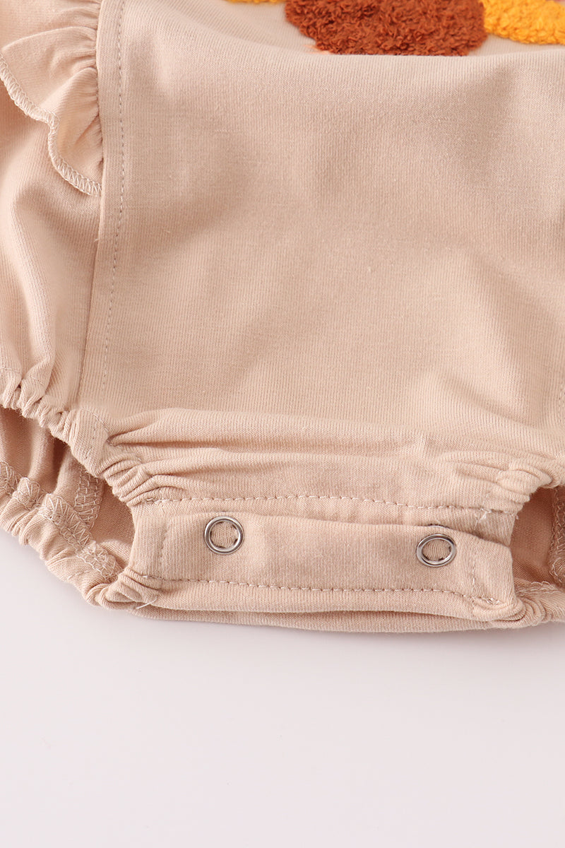 Beige turkey french knot ruffle bubble