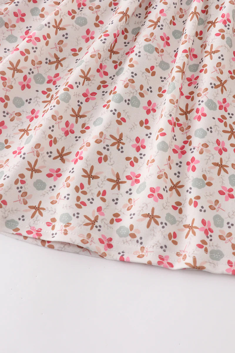 Floral chicken embroidered girl dress