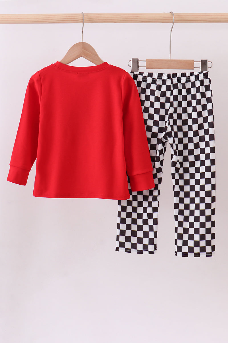 Red character applique checkered pants set