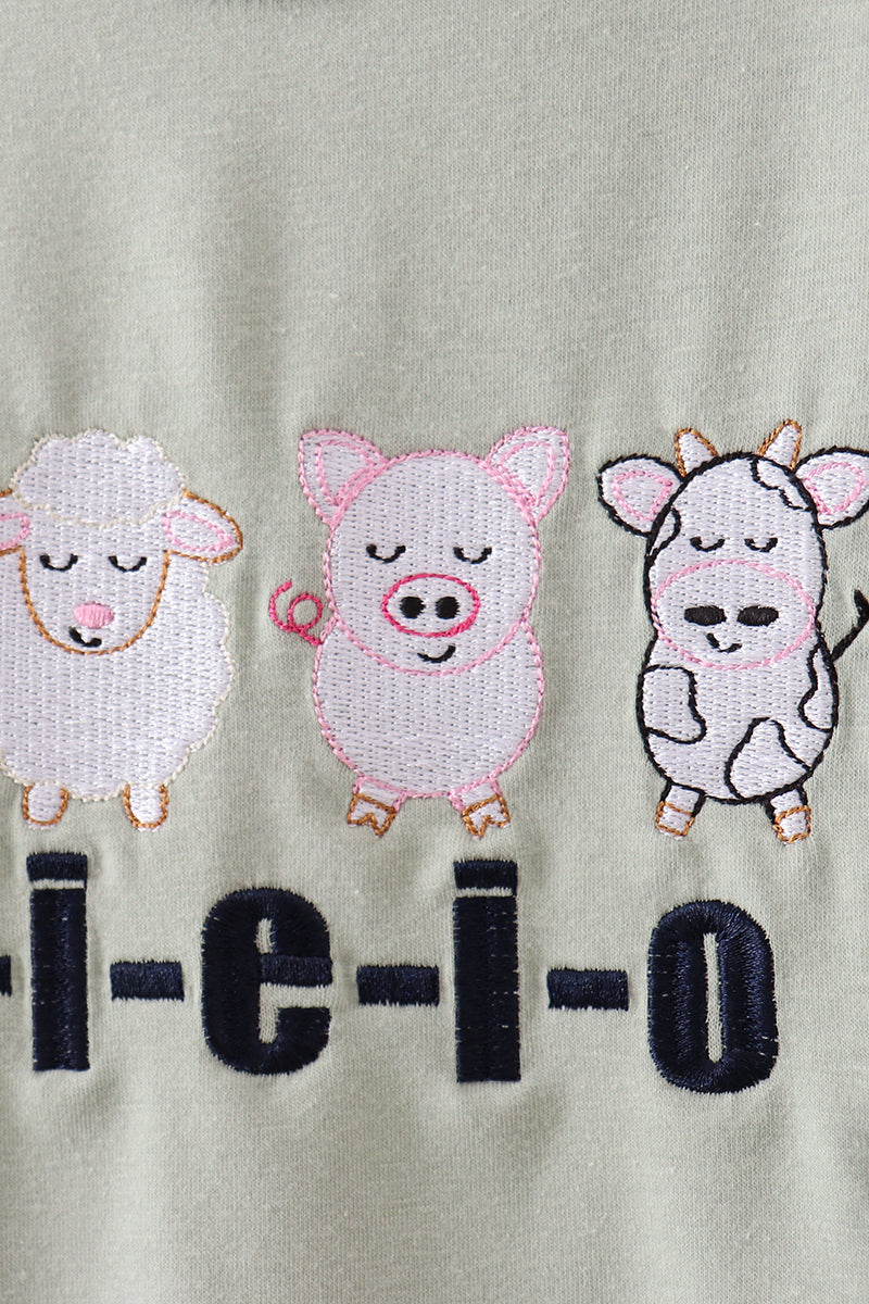 Green farm animal embroidery jonjon