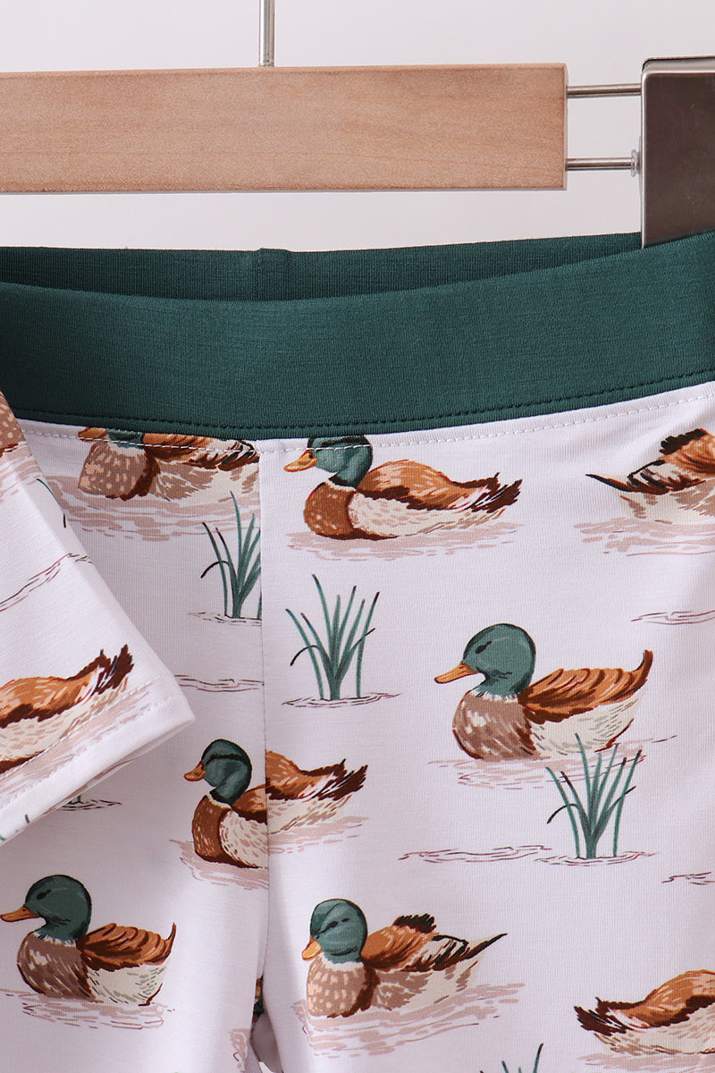 Green duck print bamboo shorts set