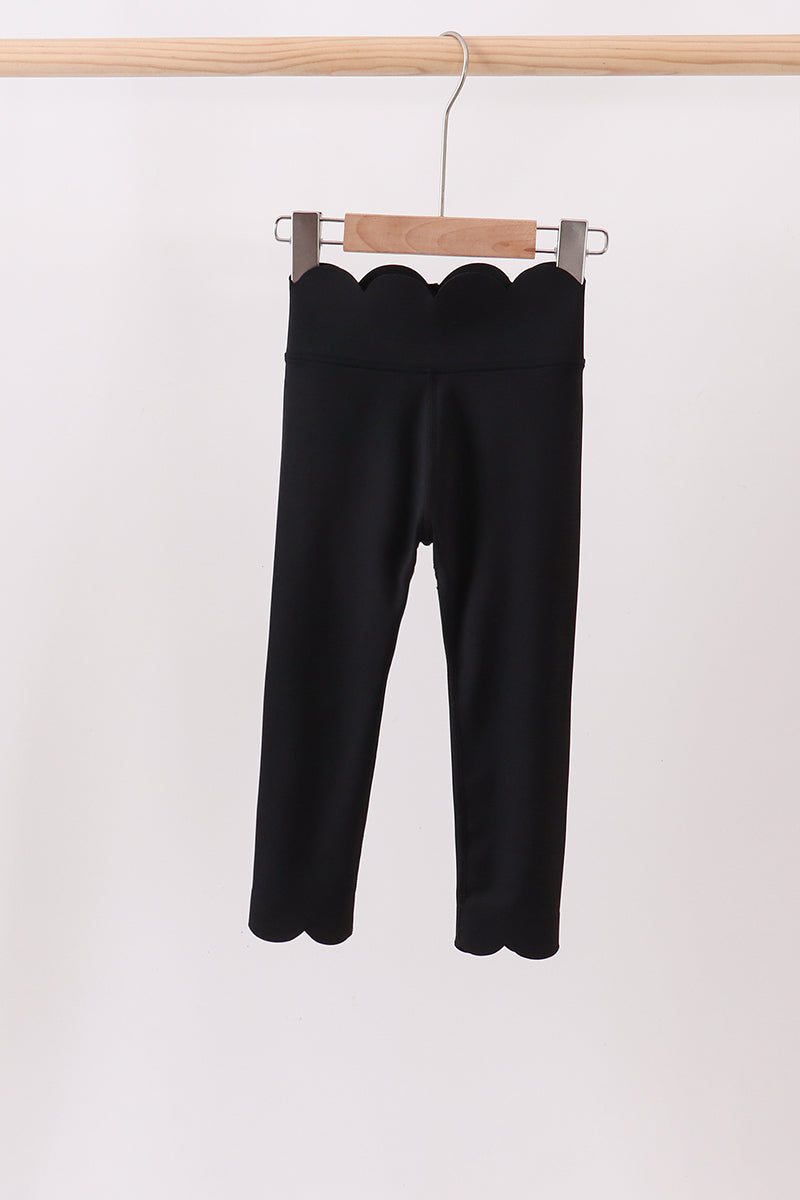 Black Scalloped Yoga Active Leggings