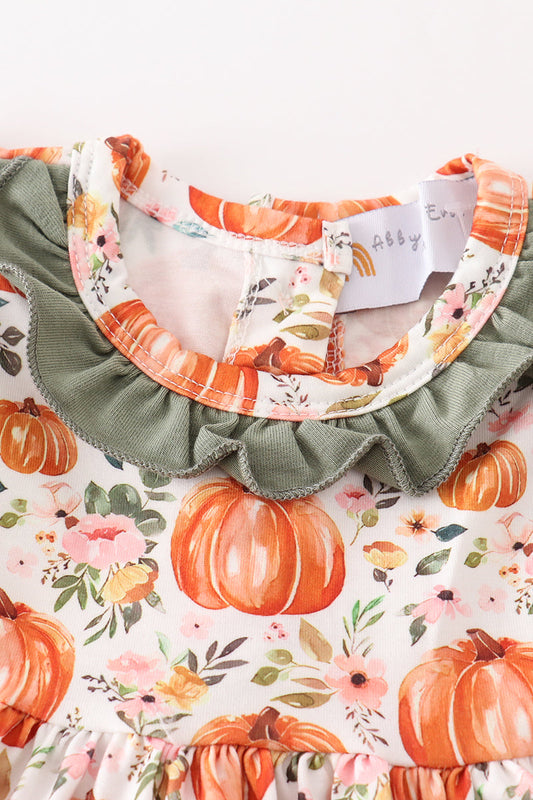 Green pumpkin ruffle baby set