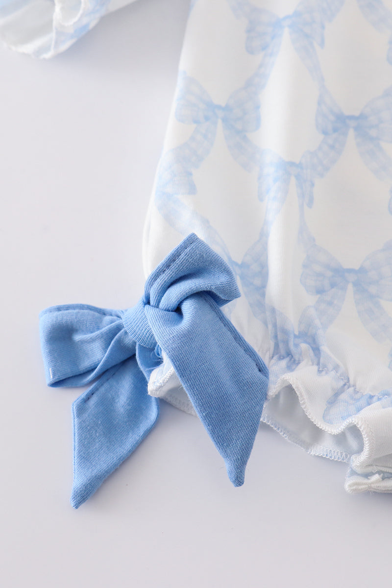 Blue bow ruffle bubble