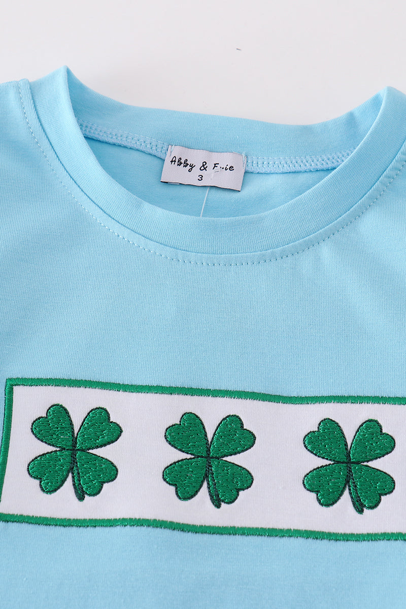 Blue clover embroidery boy set