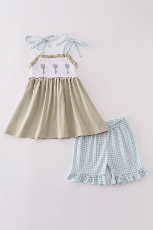 Green farm windmill embroidery ruffle shorts set