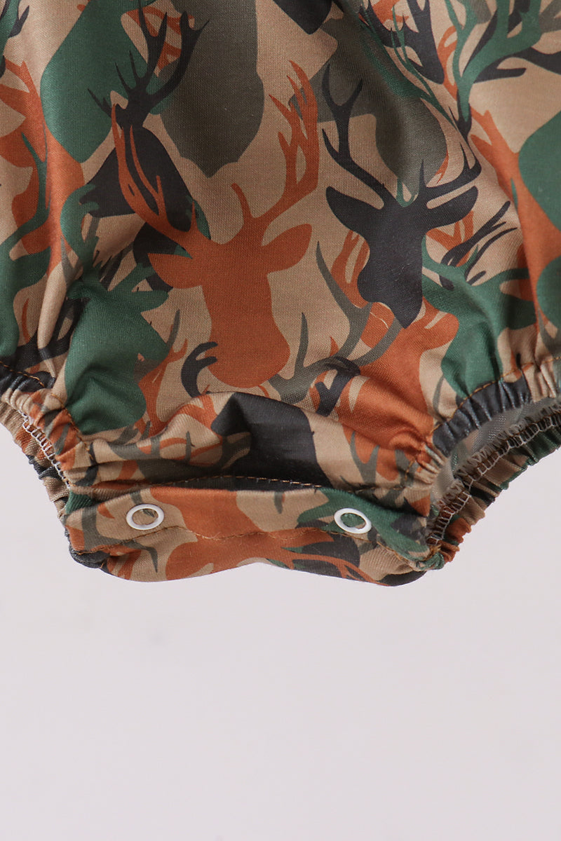 Camouflage deer antler embroidery bubble