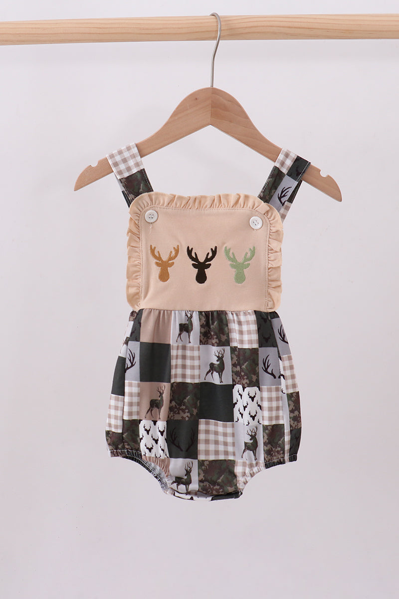 Green hunting deer embroidery checkered ruffle bubble