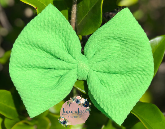 Pineapple Green Bow